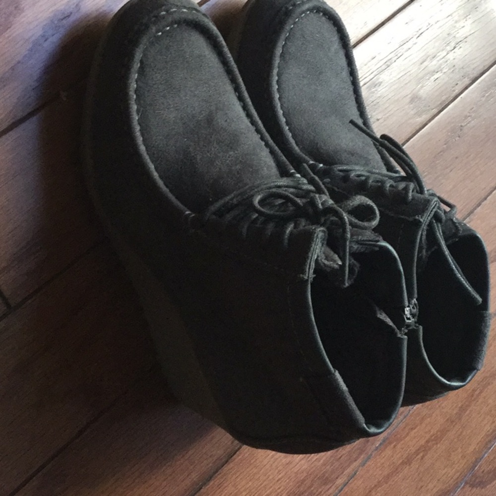 O’Neill wedge booties